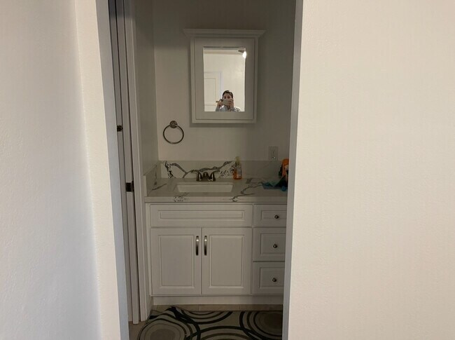 Building Photo - 9517 Kauffman Ave