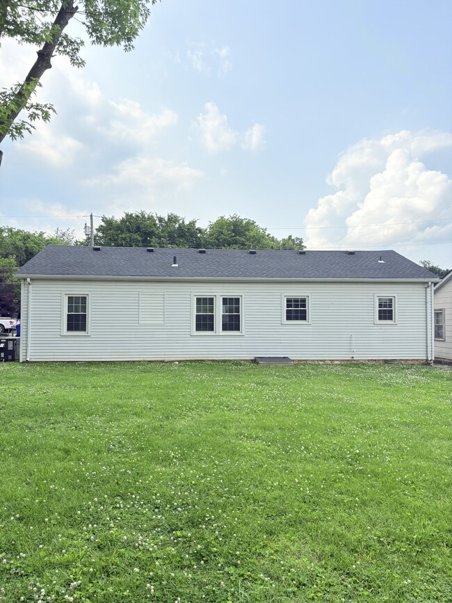 Building Photo - 804 Josephine St