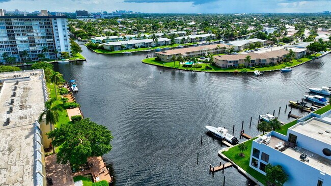 Building Photo - 777 S Federal Hwy