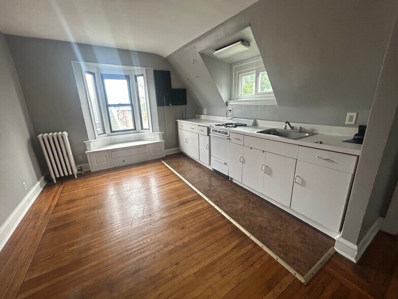 Building Photo - 3308 Hamilton St