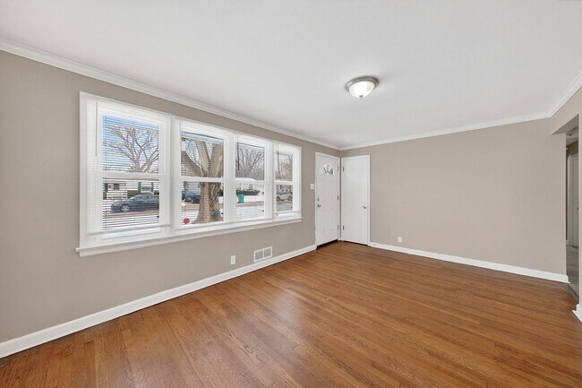 Building Photo - Now Accepting Section 8 – St. Louis, MO 3 bedroom /1 Bath Home in 63137