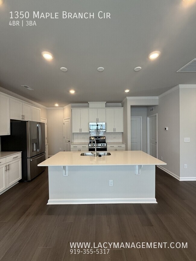 Building Photo - 1350 Maple Br Cir