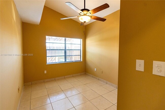 Building Photo - 13536 SW 11th Ln