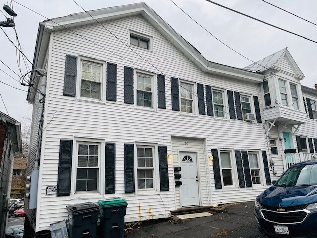 Building Photo - 25 William St