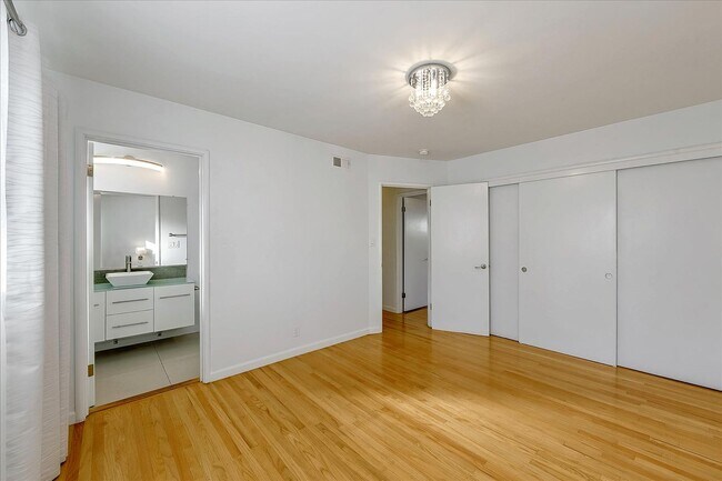 Building Photo - MID-CENTURY MODERN ON WILLOW GLEN BORDER -  SPACIOUS LOT