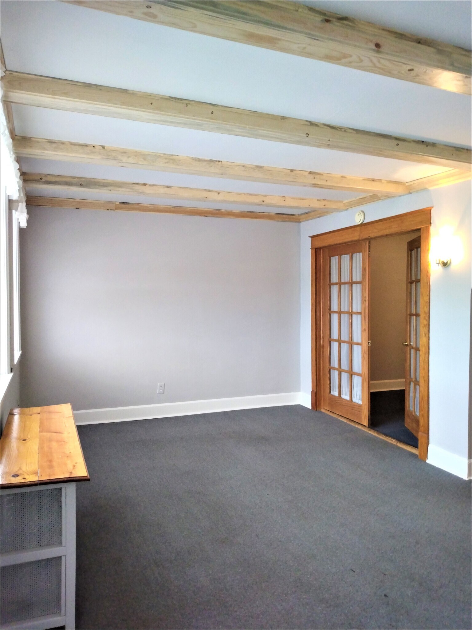 Building Photo - 715 5th Ave