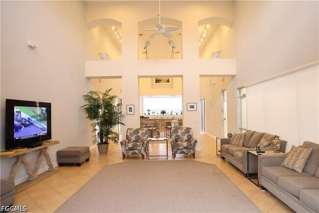 Building Photo - 6481 Aragon Way