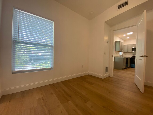 Building Photo - Newly Built 1-Bedroom with Luxury Finishes...