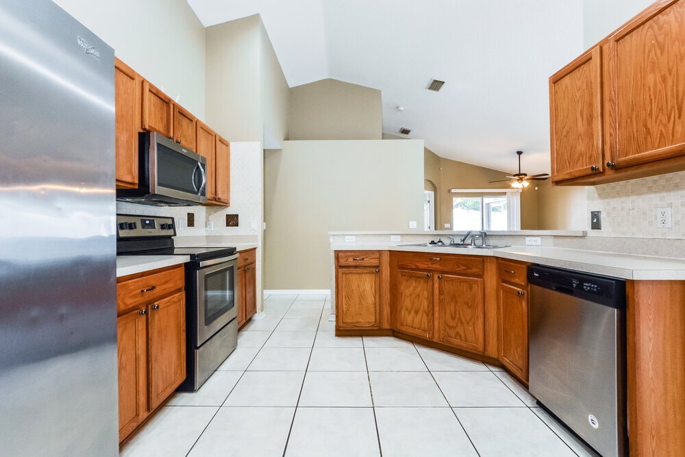 Building Photo - 2113 Carpathian Dr