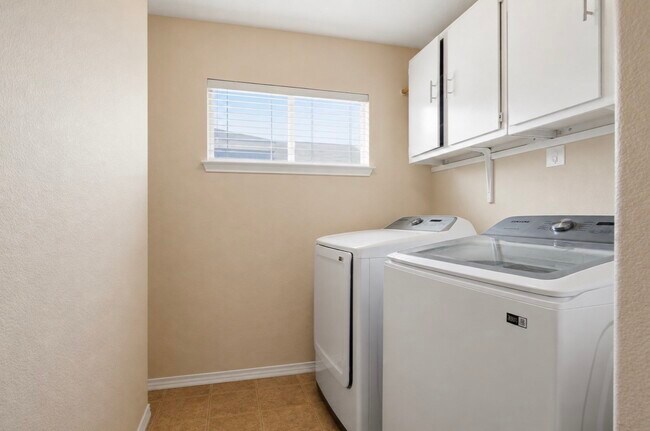 Building Photo - 11521 Autumn Ash Dr