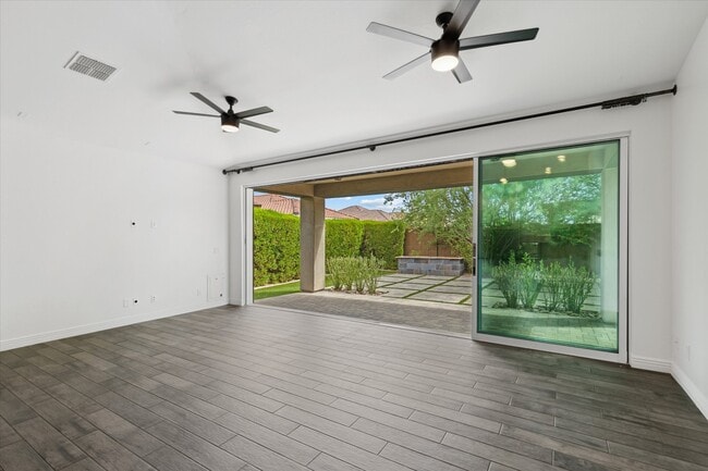 Building Photo - 4713 S Aileron Ln