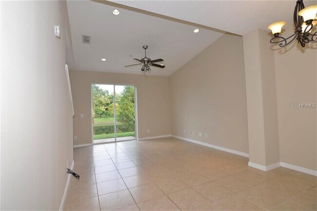 Building Photo - 498 Canyon Stone Cir