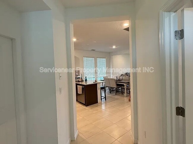 Building Photo - 9133 Night Skye Ave