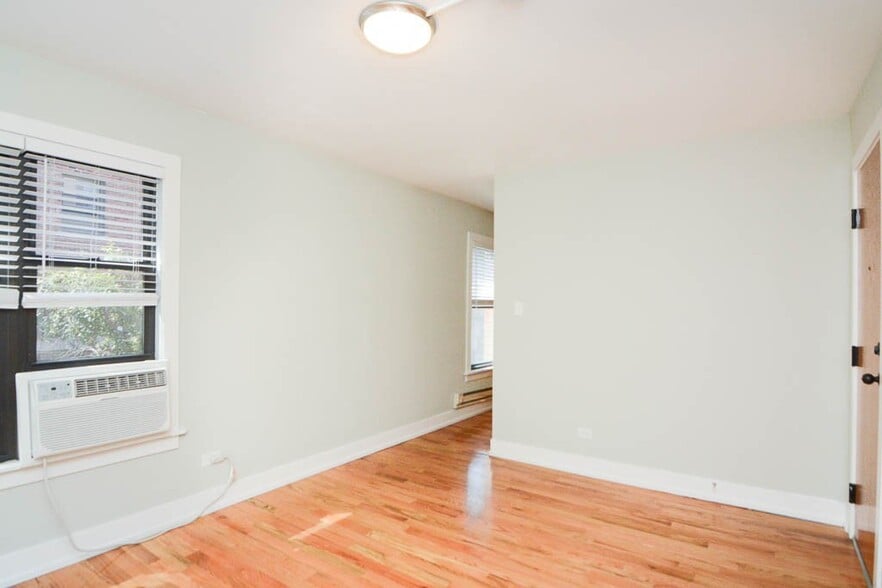 Building Photo - 2836 N Mildred Ave