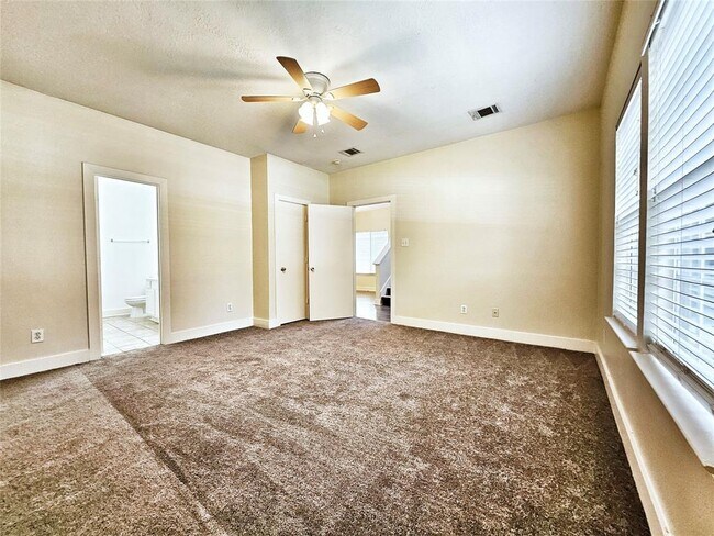 Building Photo - 6106 Spruce Bough Ct
