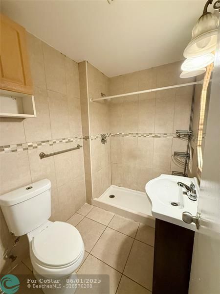 Building Photo - 5706 Blueberry Ct