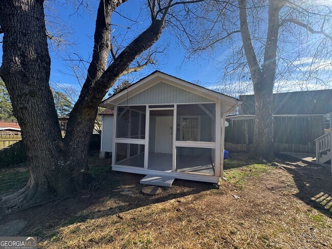 Building Photo - 5026 Chamblee Tucker Rd