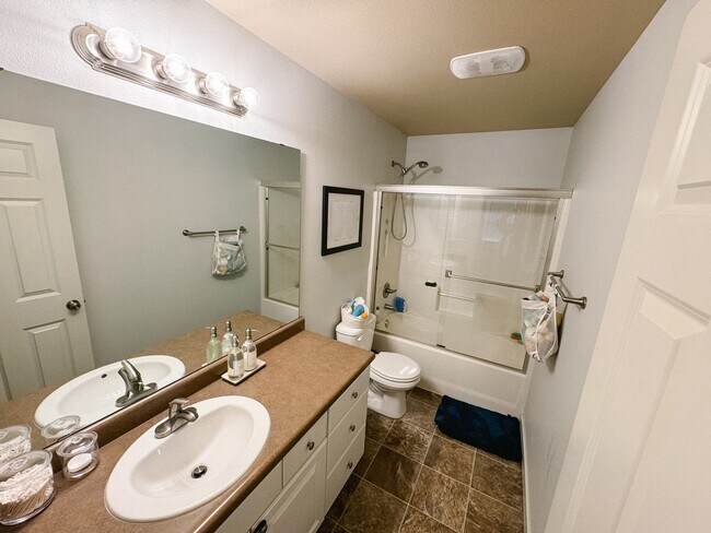 Building Photo - The Ridge at McCormick Woods home!