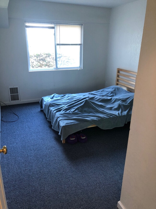 Building Photo - 517 Washtenaw Ave