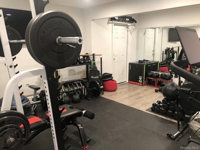 Building Photo - 104 Gail Ct