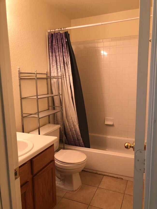 Building Photo - 1444 Kenneys Way