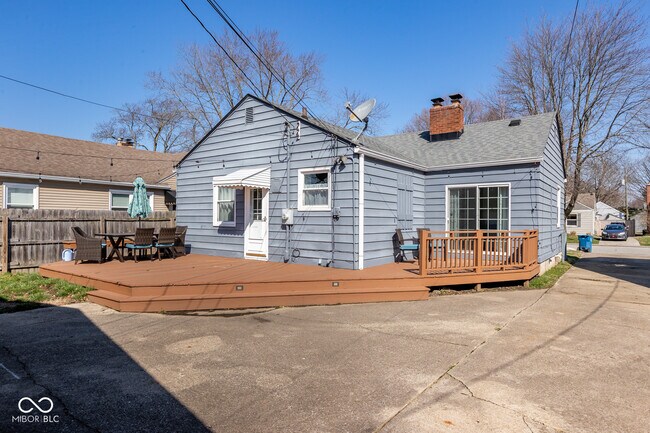Building Photo - 2603 Dell Zell Dr