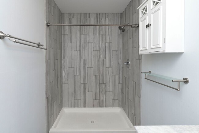 Building Photo - Prime Location! Beautiful Home Only Minutes to The Vista & Downtown