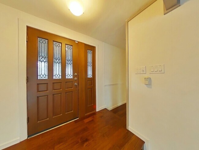 Building Photo - 15706 Havenrock Cir