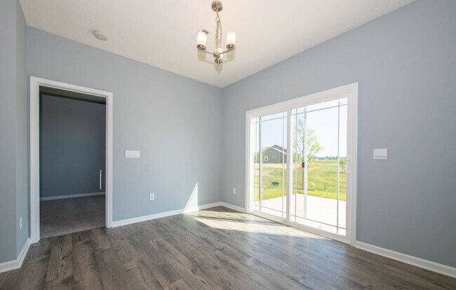 Building Photo - 5817 Flat Hill Dr