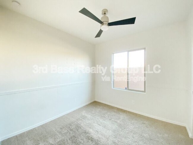 Building Photo - 20472 W Park Meadows Dr