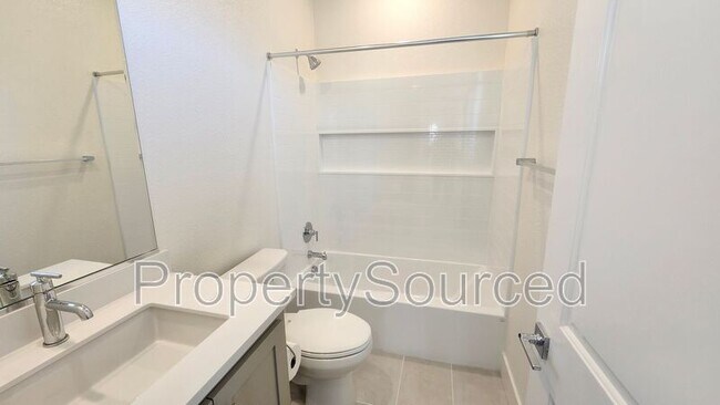 Building Photo - 17832 Reunion St