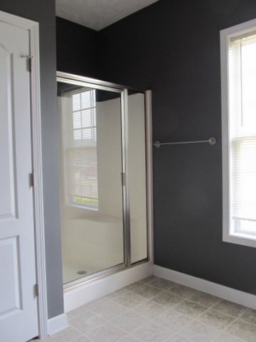 Building Photo - Beautiful 4 Bedroom Home with Spacious Backyard!