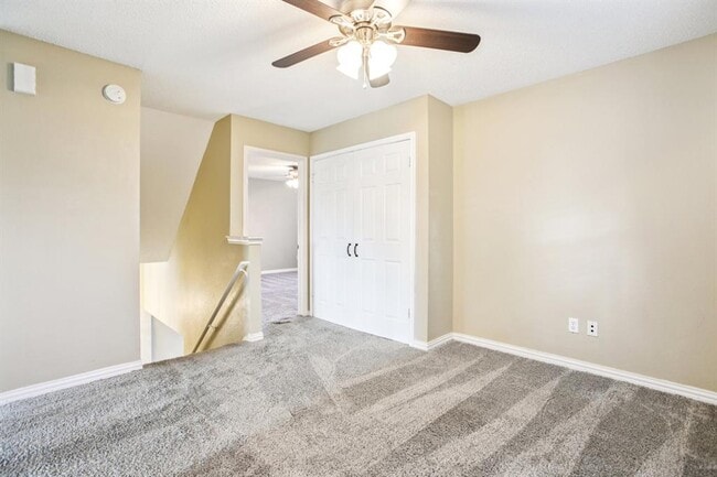Building Photo - 1605 Lantern Light Dr