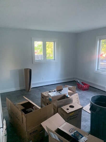 Building Photo - 2309 Longyear Ave