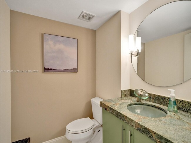 Building Photo - 3750 Galt Ocean Dr