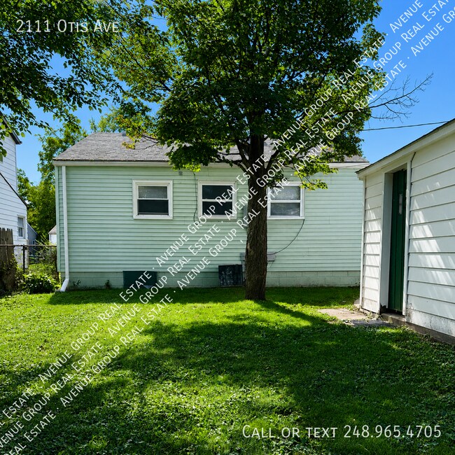 Building Photo - 2111 Otis Ave