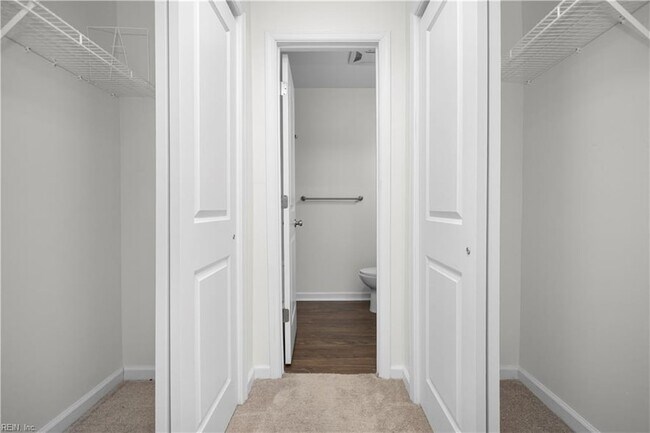 Building Photo - 414 Delaware Ave