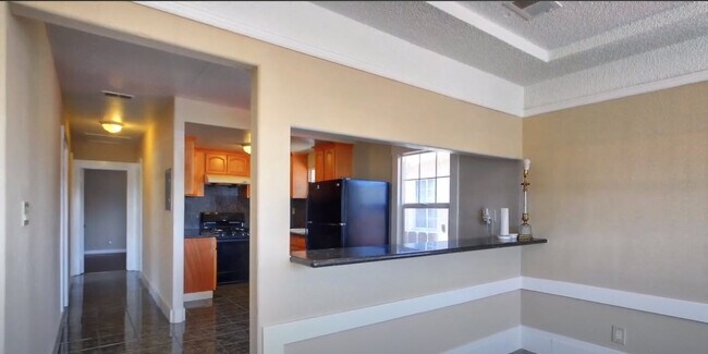 Building Photo - 1221 31st Ave