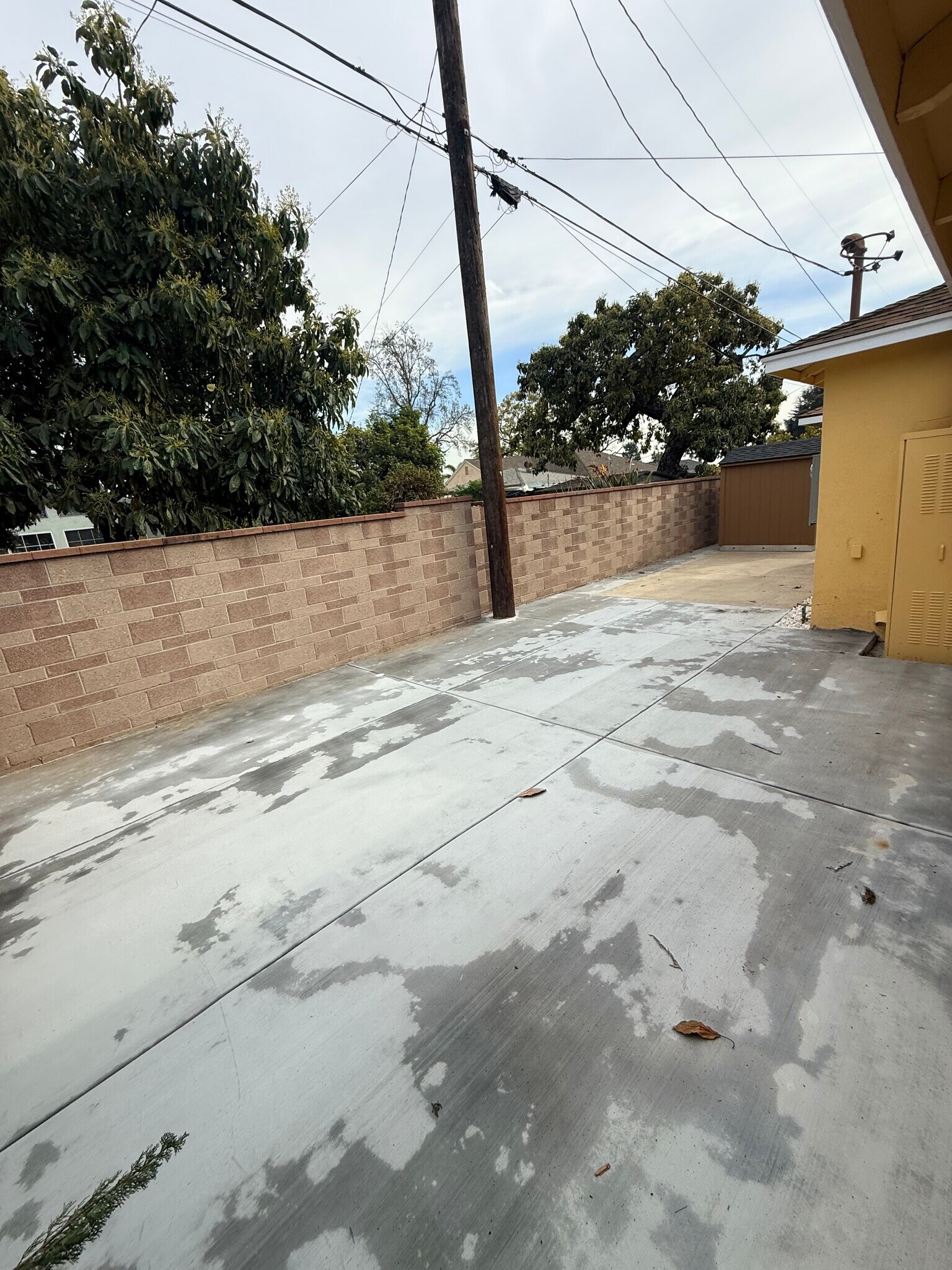 Building Photo - 9136 Clancey Ave