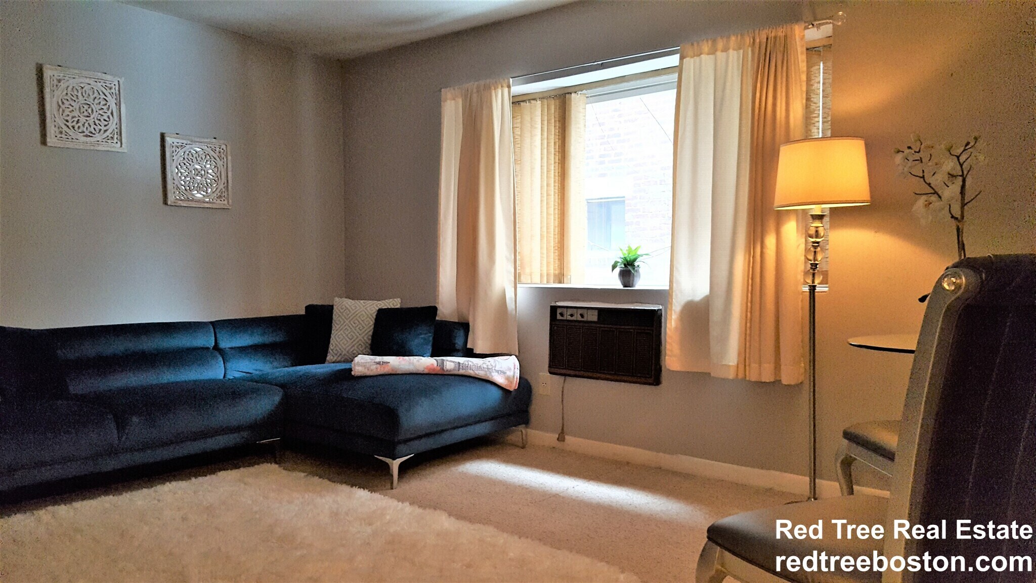 Building Photo - 200 Kelton St