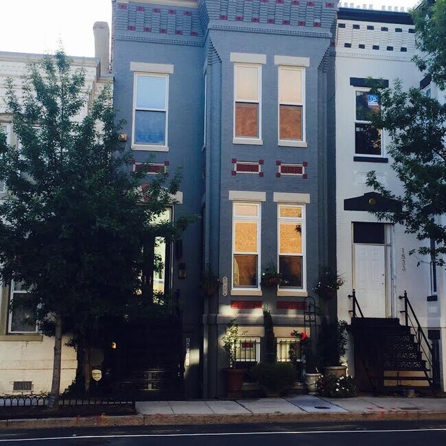 Frontof the house - 1535 9th St NW