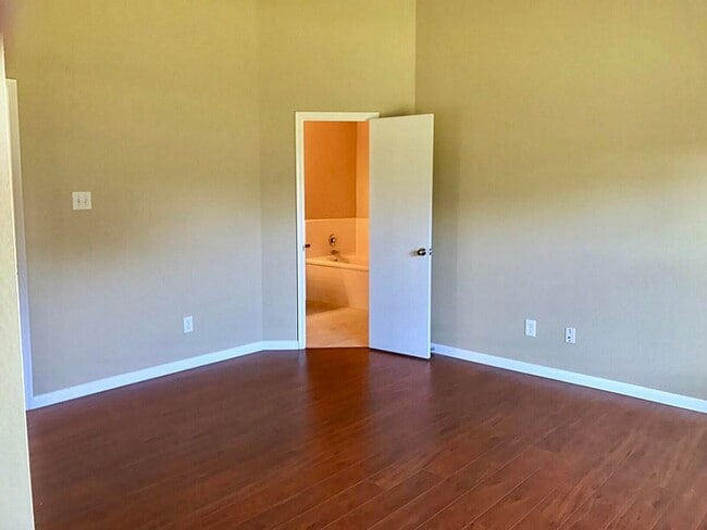 Building Photo - 30318 Emerson Creek Dr