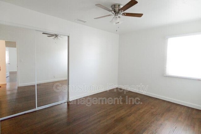 Building Photo - 6203 Mesita Dr