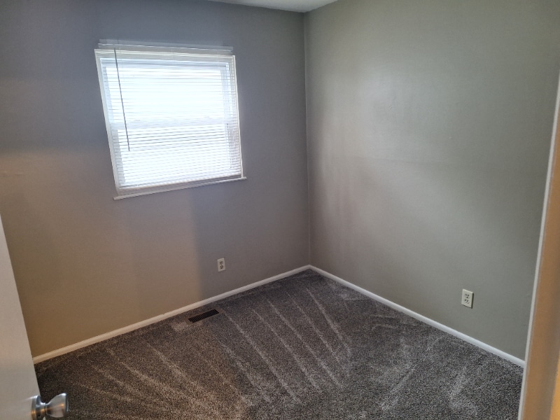 Building Photo - 1418 Dillon Dr