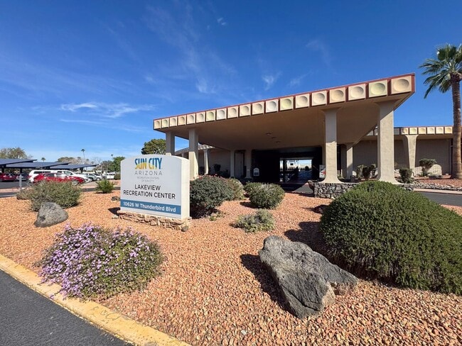 Building Photo - 2Bed/2Bath House in Sun City on Golf Course! Ready for Immediate Move-In!