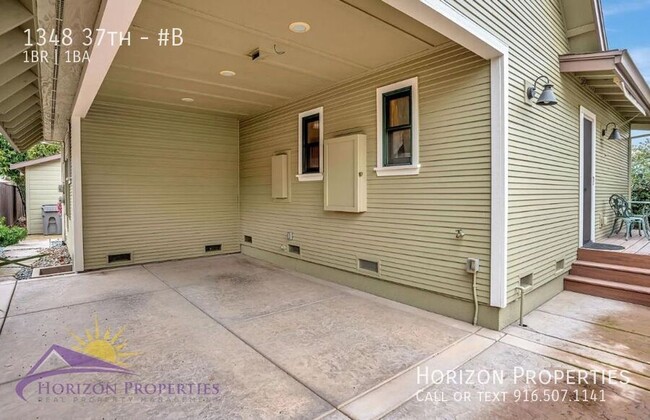 Building Photo - Remodeled 1 bed 1 bath + loft 900sqft home...