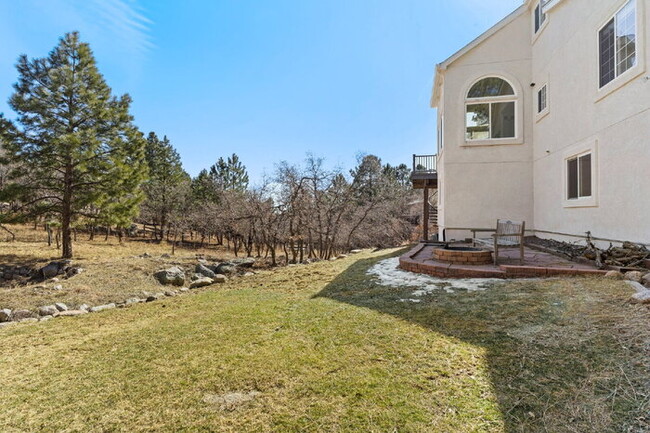 Building Photo - Luxury Living in Cheyenne Mountain – Minut...