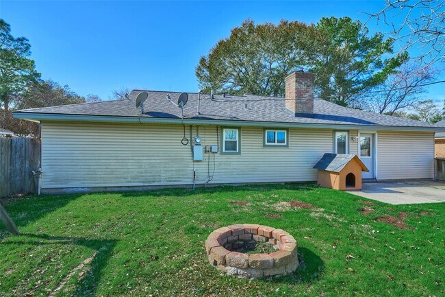 Building Photo - 29030 Deadwood Ln