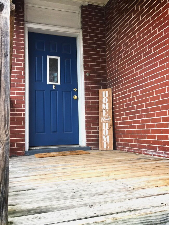 Building Photo - 120 Ninth St