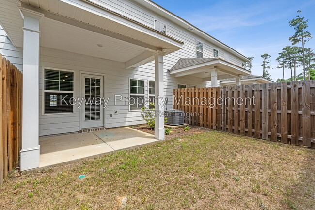 Building Photo - 4502 Chestnut Trl